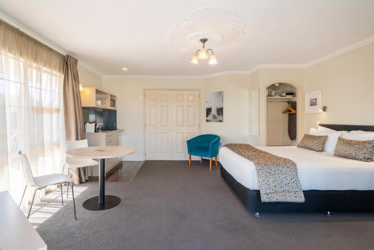 Silver Fern Rotorua Suites & Spa Экстерьер фото