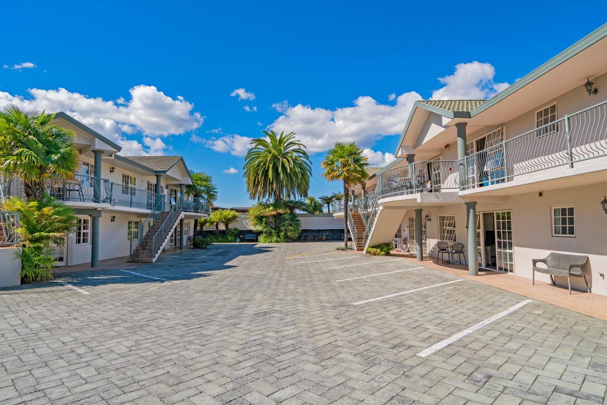 Silver Fern Rotorua Suites & Spa Экстерьер фото The Palms Motel
