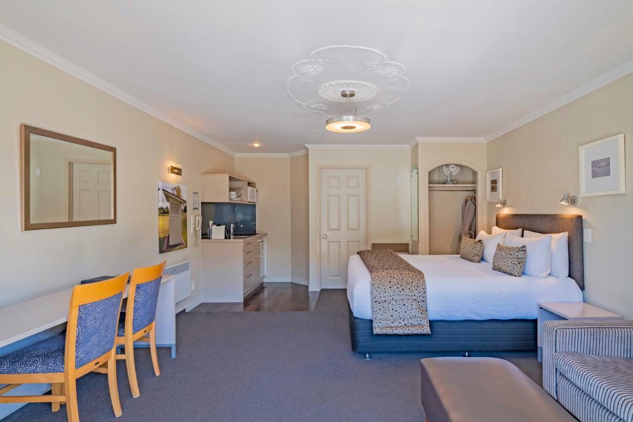 Silver Fern Rotorua Suites & Spa Экстерьер фото A studio apartment in New Zealand