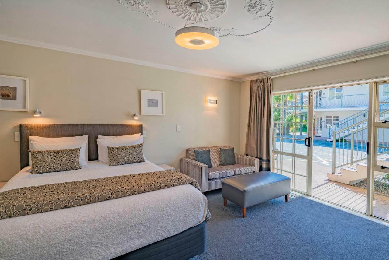 Silver Fern Rotorua Suites & Spa Экстерьер фото A typical room at the hotel