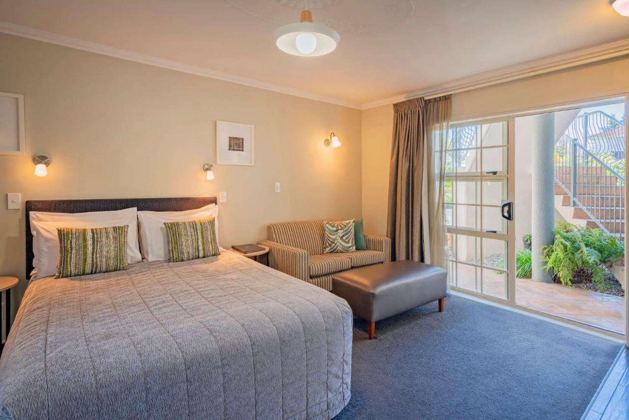 Silver Fern Rotorua Suites & Spa Экстерьер фото A typical motel room