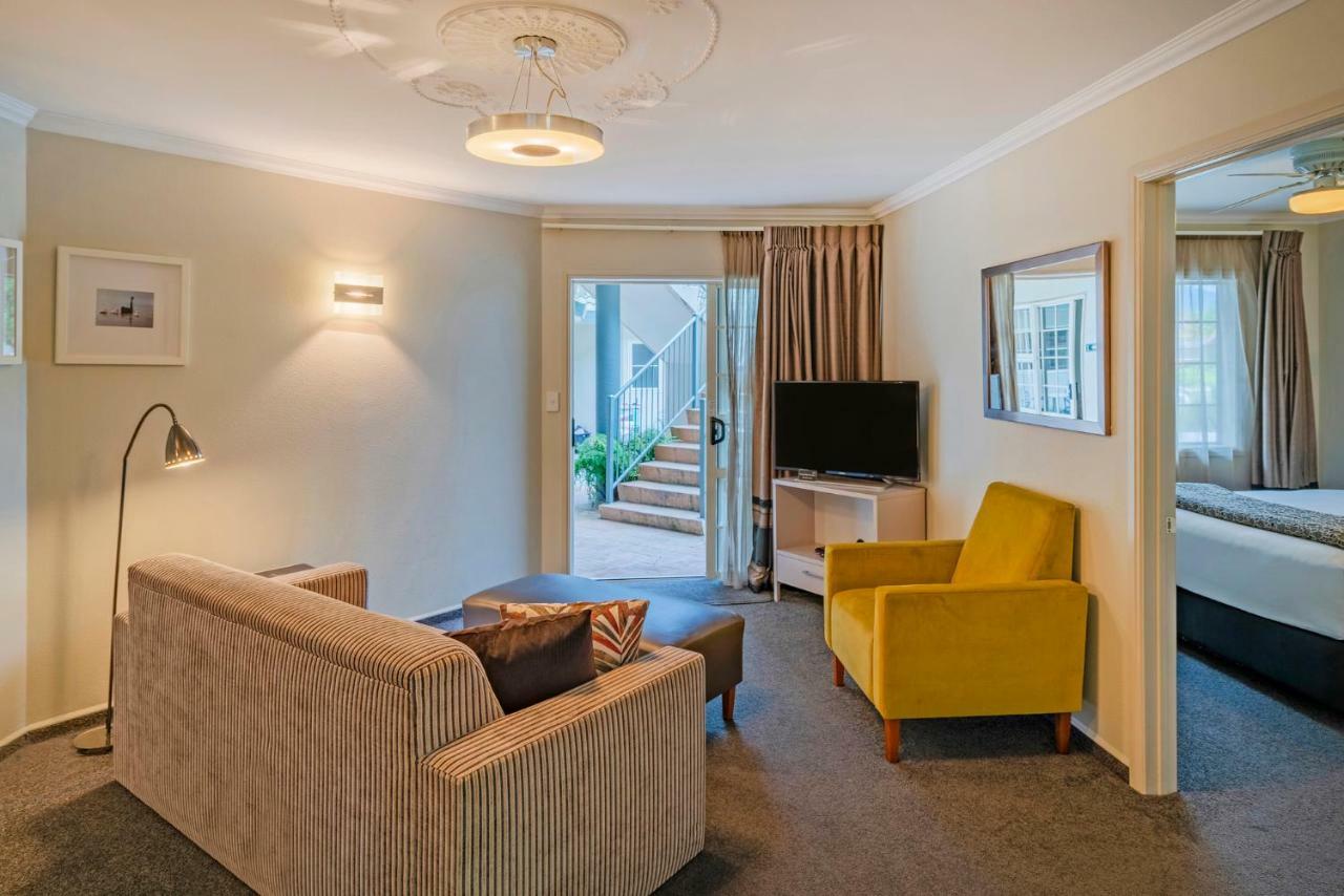 Silver Fern Rotorua Suites & Spa Экстерьер фото A typical apartment at the hotel