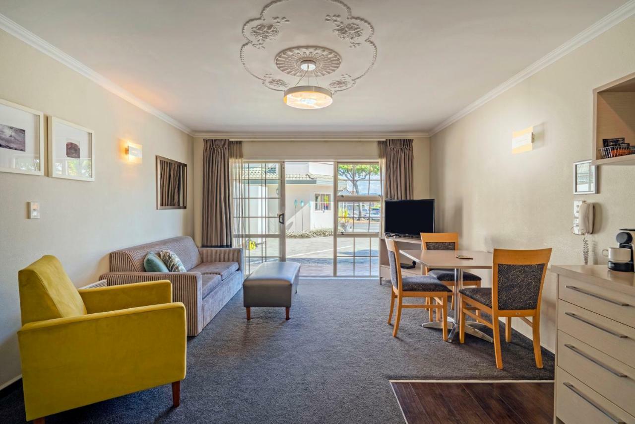 Silver Fern Rotorua Suites & Spa Экстерьер фото A typical apartment at the retirement village