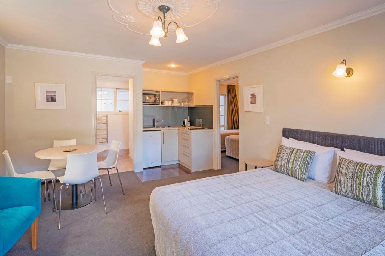Silver Fern Rotorua Suites & Spa Экстерьер фото A studio apartment in New Zealand